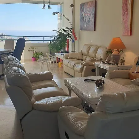 Luxury Penthouse With Sea&mountain Views & Hot Tub - Tranquility & Rest アパート *